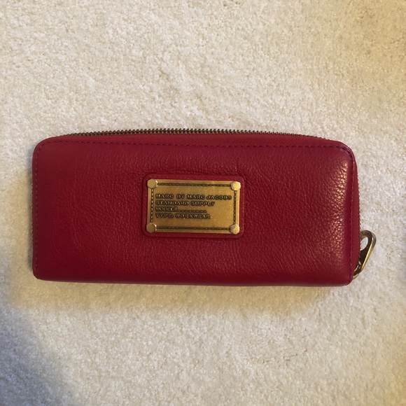 Marc Jacobs Wallet - Picture 1 of 3
